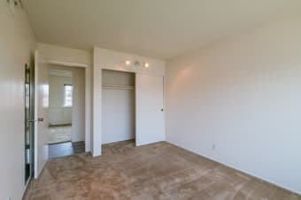 Be our next roommate! - $200 OFF FIRST MONTH 2