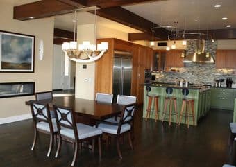 Multiple Rooms Available in Large Beautiful Home in Hills of RWC 3