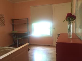 Quiet, furnished room in Menlo Park mid-Feb to summer 2