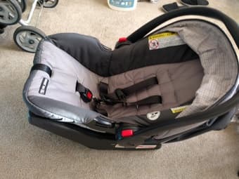 Graco click connect car seat + base 1