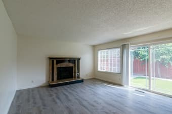 Come live with us in Redwood City! 3