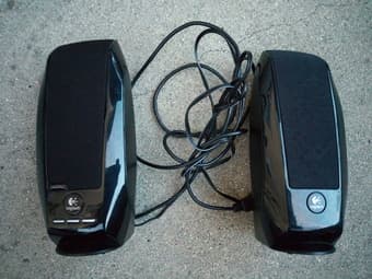 Logitech S150 USB Speakers 1