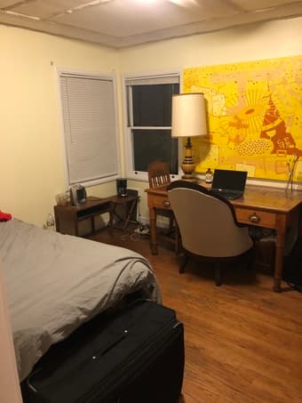 Housemate wanted in 3 BD Menlo Park residence--First month discount! 1