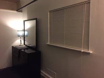 Private room with wifi and washer/dryer 2
