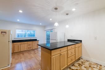 Room in a big house for 1,290 3