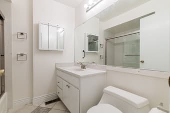 Room in a big house - $400 OFF FIRST MONTH 2