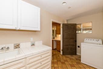 Looking for a great roommate 1