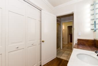 Looking for a great roommate 2