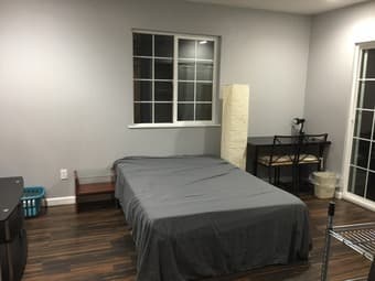 Sunny big private room near downtown Redwood City 1