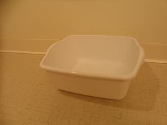 Whiteboard, Baskets, Scissors 3