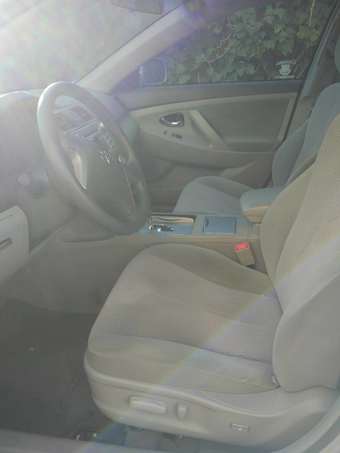 2011 Silver Toyota Camry LE, $ 9200 negotiable 3