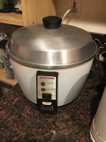 Tatung 10-cup rice cooker 1