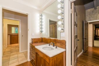 Looking for a great roommate 3