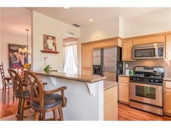 Room For Rent in Beautiful, Furnished Townhouse 3