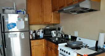 Big room and amazing roommates--come meet us! 1