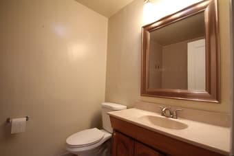 Need a room? Enjoy friendship?? 3