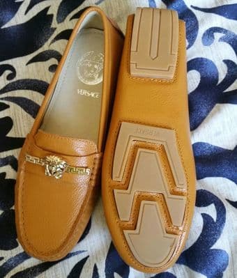 Never used Versace women shoes only for $45 (I bought it for $110) 3