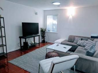 One master bedroom near downtown Redwood City 3