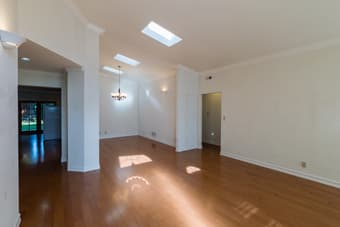 AMAZING ROOMMATES - great for those new to the area! 1