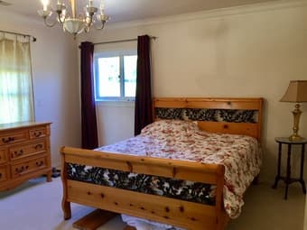 Large furnished room in beautiful home 10 minutes from campus! 3