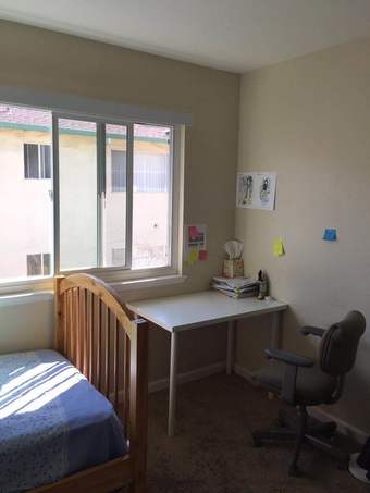 Palo Alto卧室短租4/15-5/31, a furnished room in Palo Alto available 1