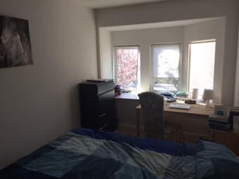 2 rooms $1125 & $1175 -- East PA -- March 26th-June 26th. 1