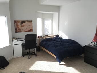 2 rooms $1125 & $1175 -- East PA -- March 26th-June 26th. 2