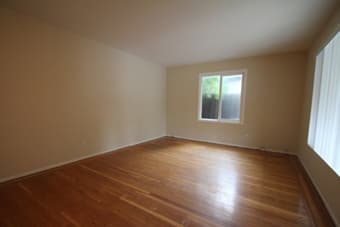AMAZING ROOMMATES - great for those new to the area! 3