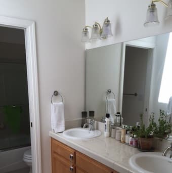 room in Mountain View 2