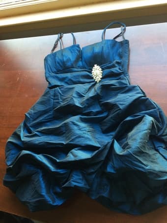 6 Dresses 2