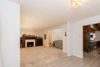 Looking for a great roommate 2