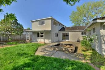 An amazing group of people to share a house with! 1
