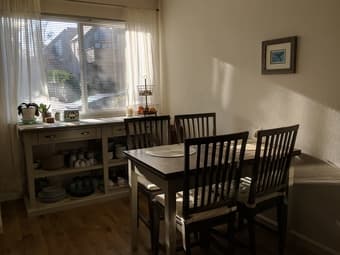 Huge bedroom 3 blocks from Stanford 2