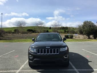 2015 Jeep Grand Cherokee Laredo 4WD Excellent condition 2