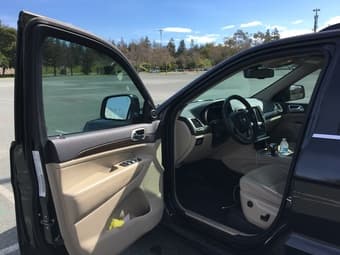 2015 Jeep Grand Cherokee Laredo 4WD Excellent condition 3