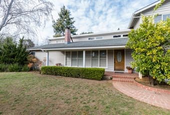 Room for rent in a spectacular home + friendly housemates 1