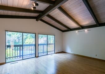 Room for rent in a spectacular home + friendly housemates 3