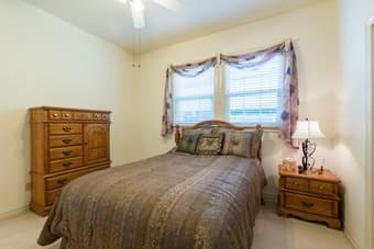 Working Bay Area professionals living together - Room available to ren 1