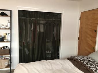 Large Room 3 blocks from Stanford, 1 Stanford alum roommate 3