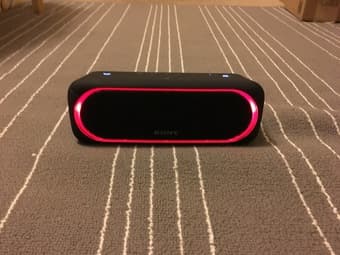 Sony XB30 portable bluetooth speaker 3