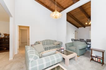 Private bedroom in a beautiful place :) $600 Off First Month's Ren 1