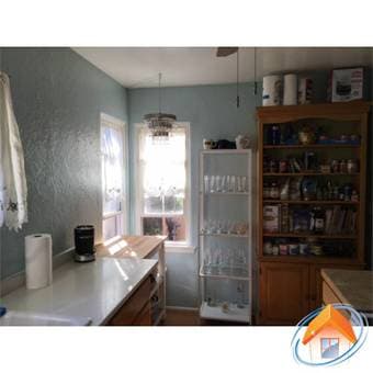Room for rent one block from Stanford, walking distance 3