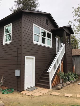 Rental Appartment on old part of Stanford campus 1