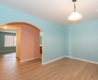 Your own private bedroom in an amazing house - come meet us! 3