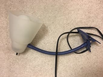 Blue clip on desk lamp with lightbulb. Condition: Excellent 1