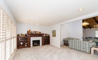 We have an empty room in our amazing house! Come check it out! 2