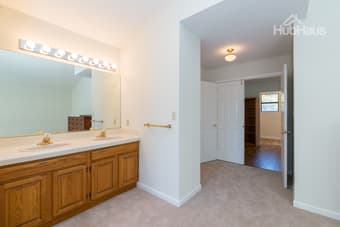 Your own private bedroom in an amazing house - come meet us! 3
