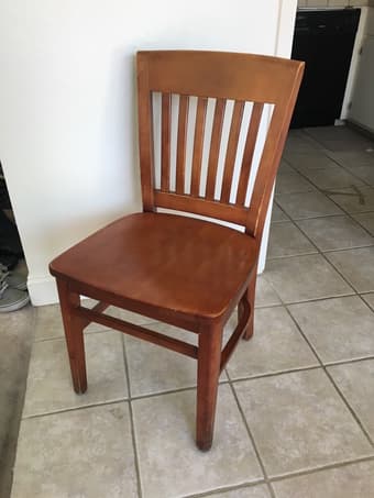 Selling various chairs!! 2