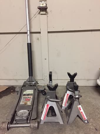 Pittsburgh Automotive 3 ton Steel Heavy Duty Floor Jack w/ Rapid Pump 1