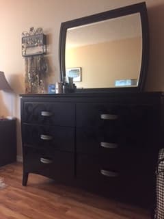 Selling Bedroom Furniture 3